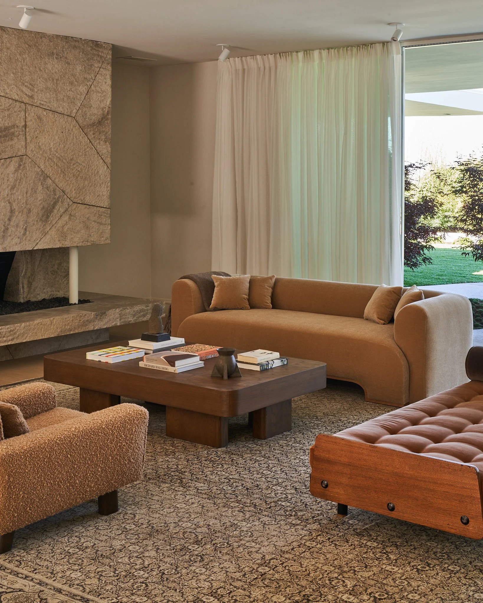 Chalette Coffee Table|Studio OSKLO - Trousdale Collection</em